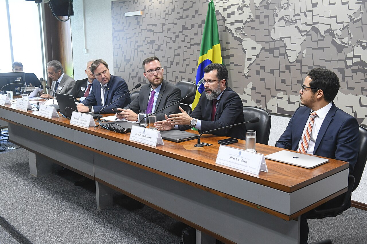 ANTT encerra maio com segurança viária no centro da agenda e avanços em concessões, ferrovias e transporte de cargas