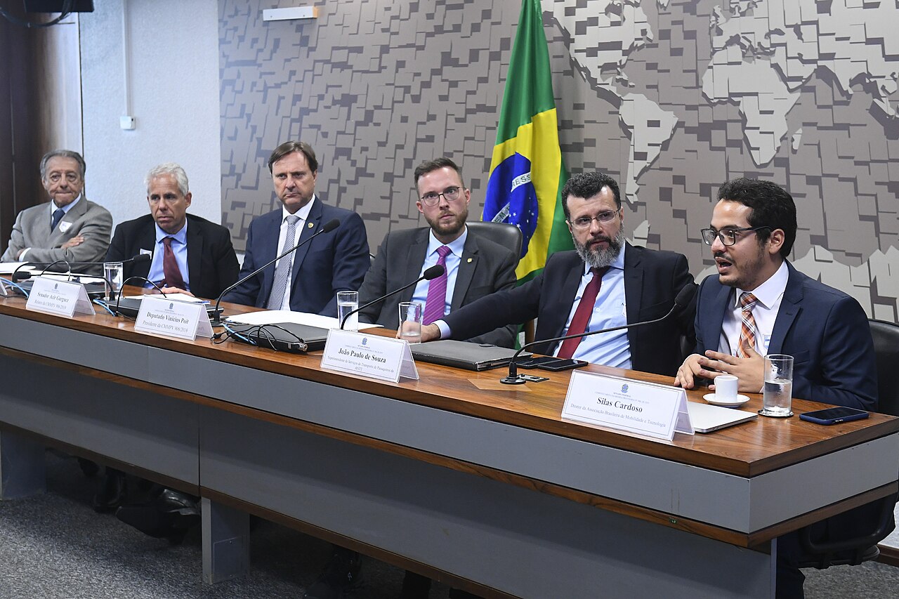 Ministro dos Transportes defende infraestrutura e competitividade do agro em Cuiabá